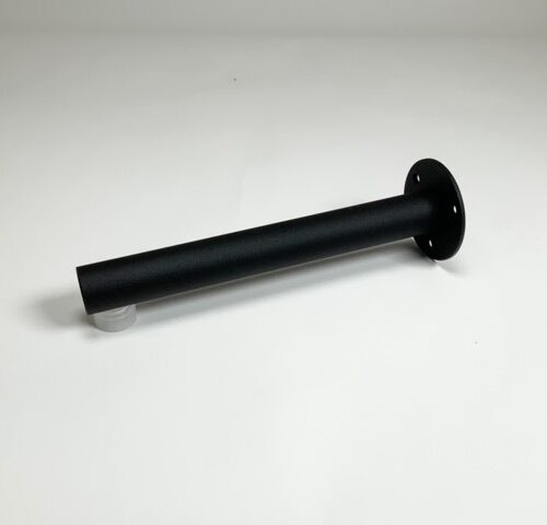 De buissteun RVS-INOX zwart van Metaalstore heeft een lengte van 30 cm en kunt u zowel binnen als buiten toepassen.