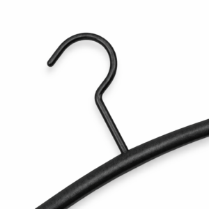 Kledinghanger in zwart fijnstructuur
