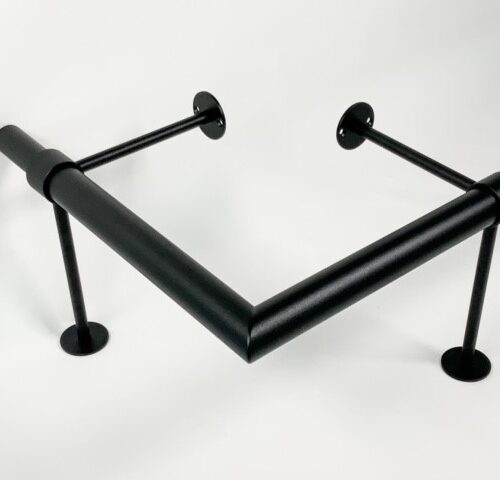 Hoekstuk voor voetrail in mat zwart fijnstructuur