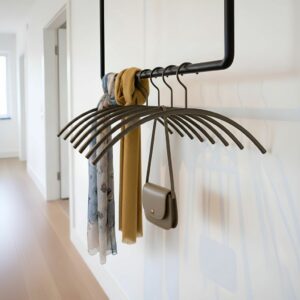 Kledinghanger goud sfeer