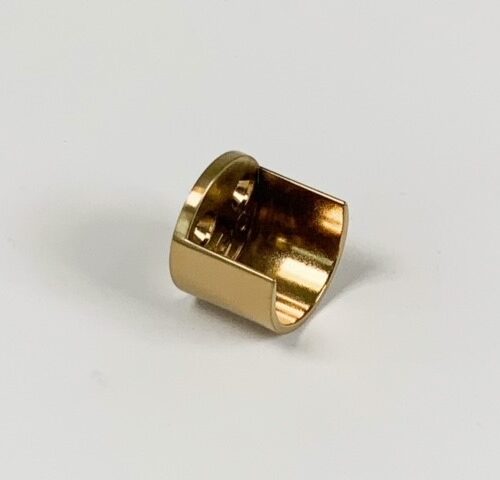 Bij Metaalstore koopt u eenvoudig online een flens half open messing mat Ø25.4 mm. Deze matting maakt de garderobestang heel bijzonder.