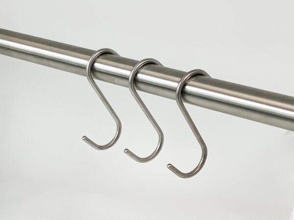 S-Haak gemaakt uit RVS-INOX.