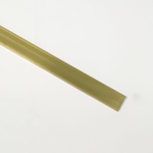 Strip in messing
