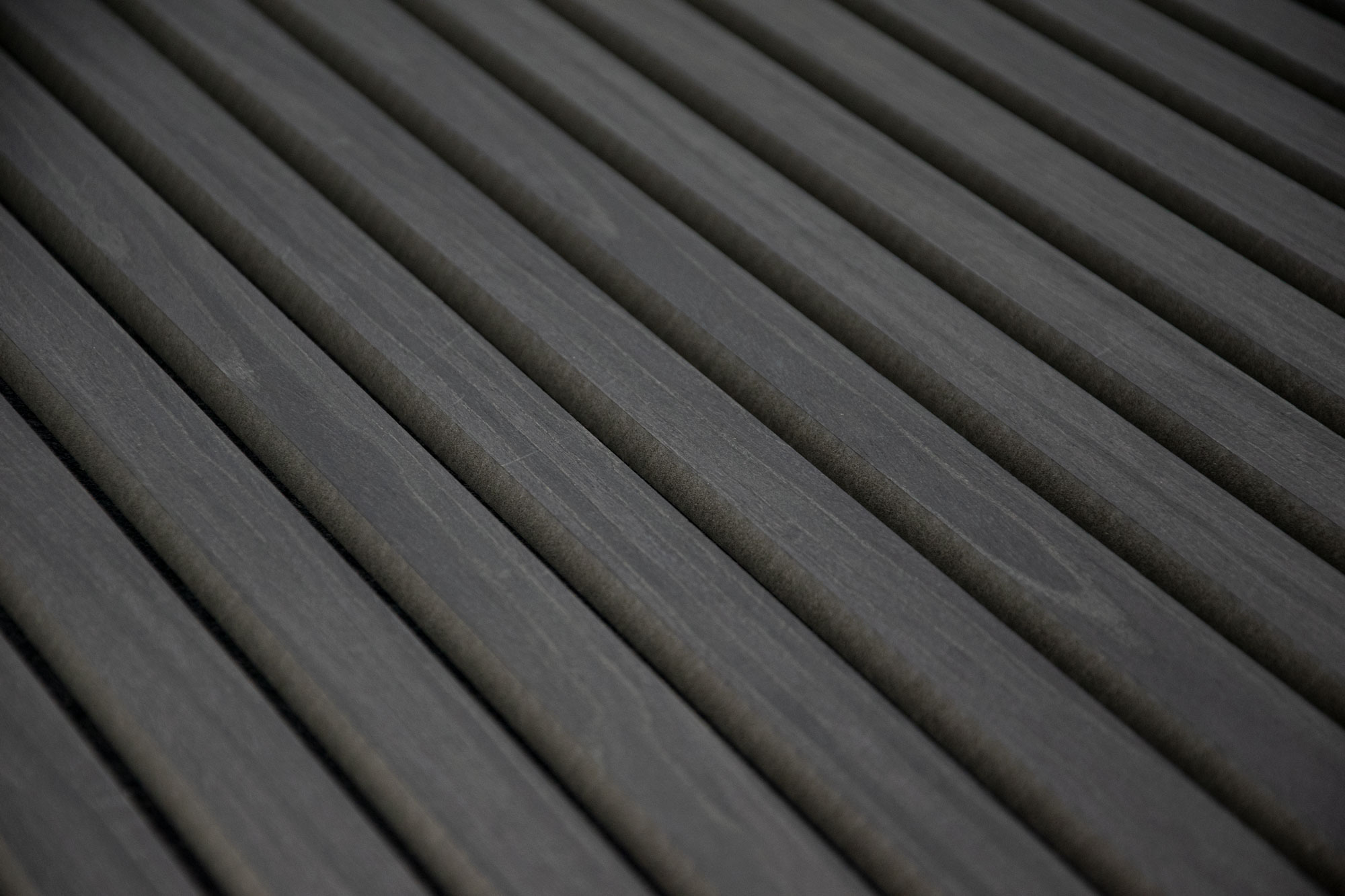 Wandpaneel zwart eiken.