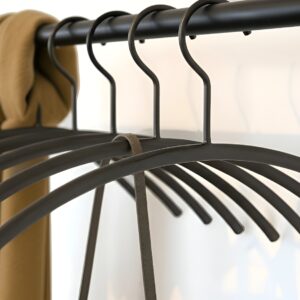 Kledinghanger gun metal detail