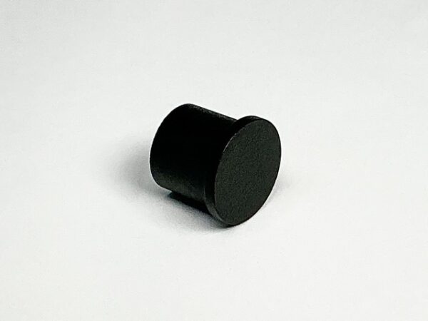 Eindkap in de kleur zwart fijnstructuur. Geschikt voor buis met diameter 35 mm. Basismateriaal is staal. Afwerking gecoat.