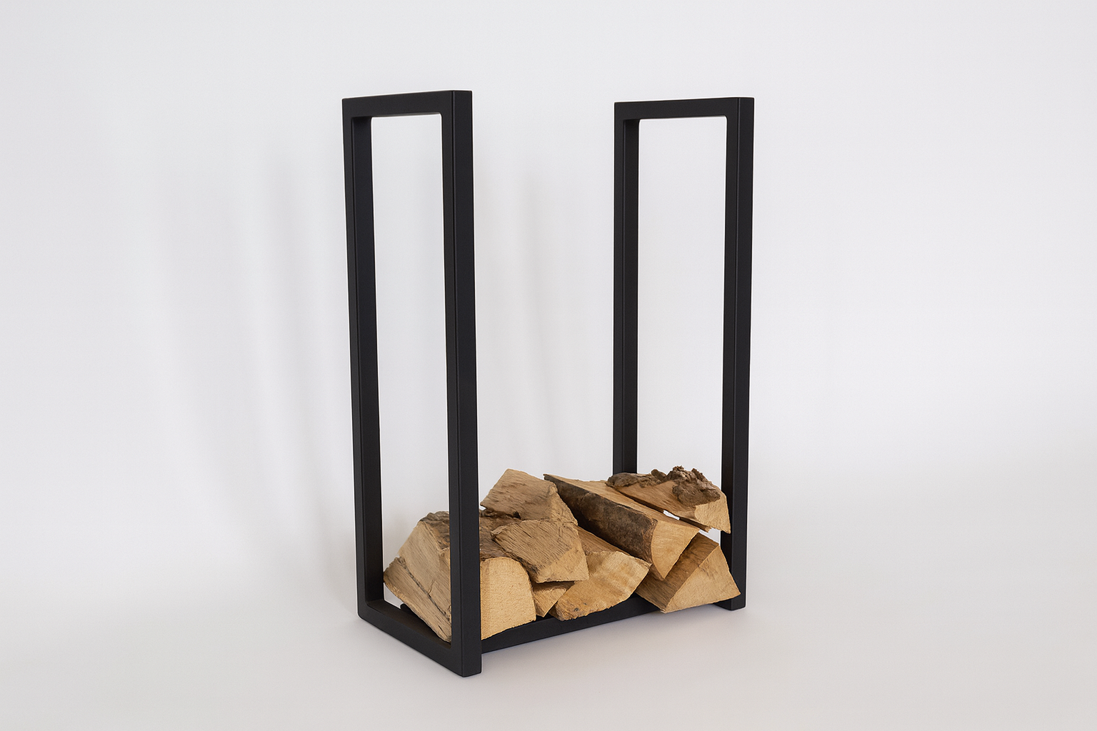 Haardblokhouder zijaanzicht gevuld met hout.